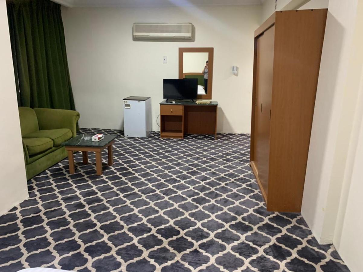 Al Aziziyah Hotel&suites Hamisz-Musait Kültér fotó