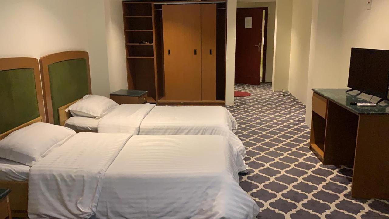 Al Aziziyah Hotel&suites Hamisz-Musait Kültér fotó