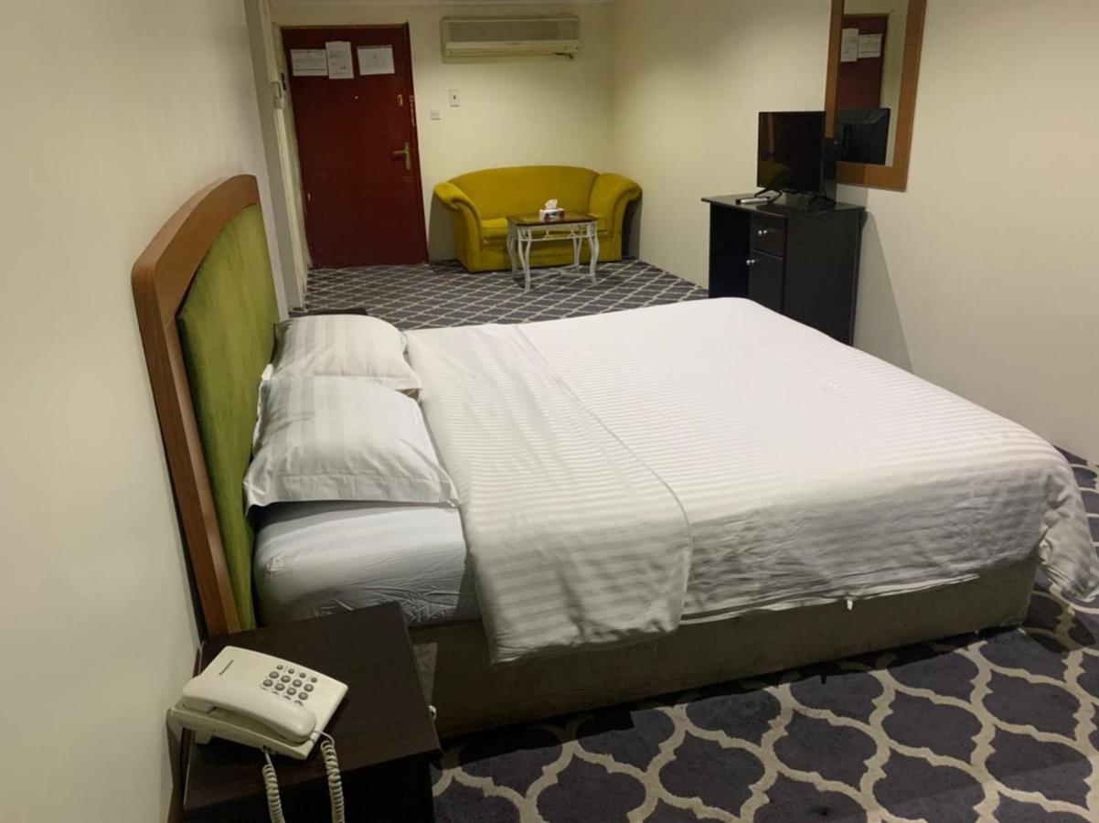 Al Aziziyah Hotel&suites Hamisz-Musait Kültér fotó