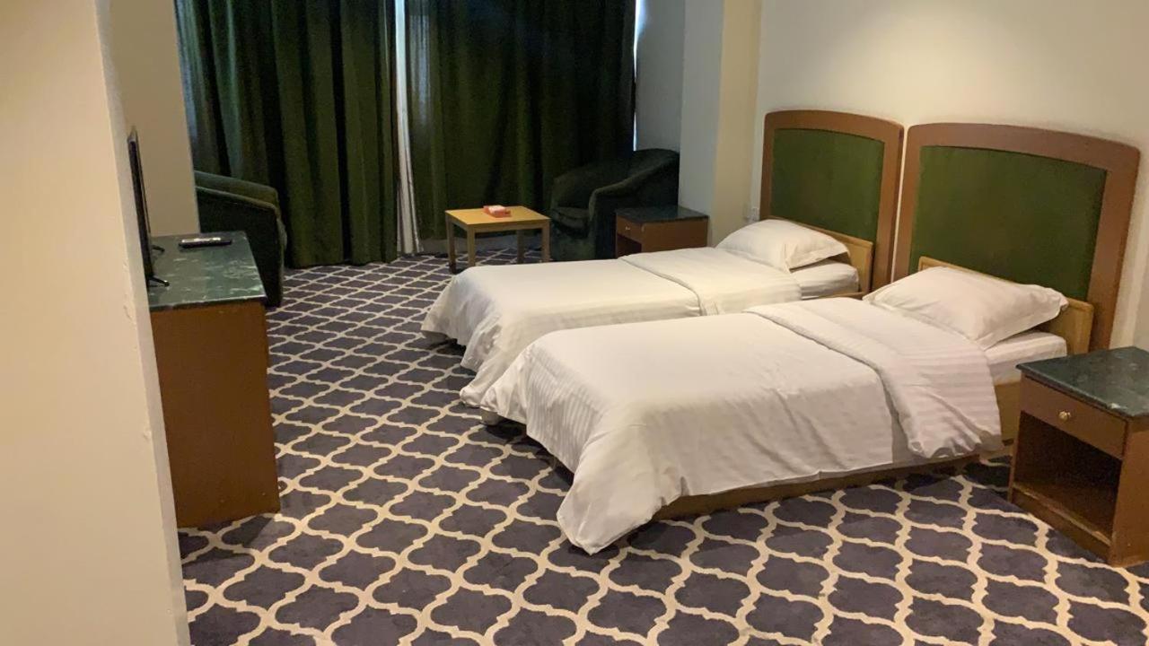 Al Aziziyah Hotel&suites Hamisz-Musait Kültér fotó