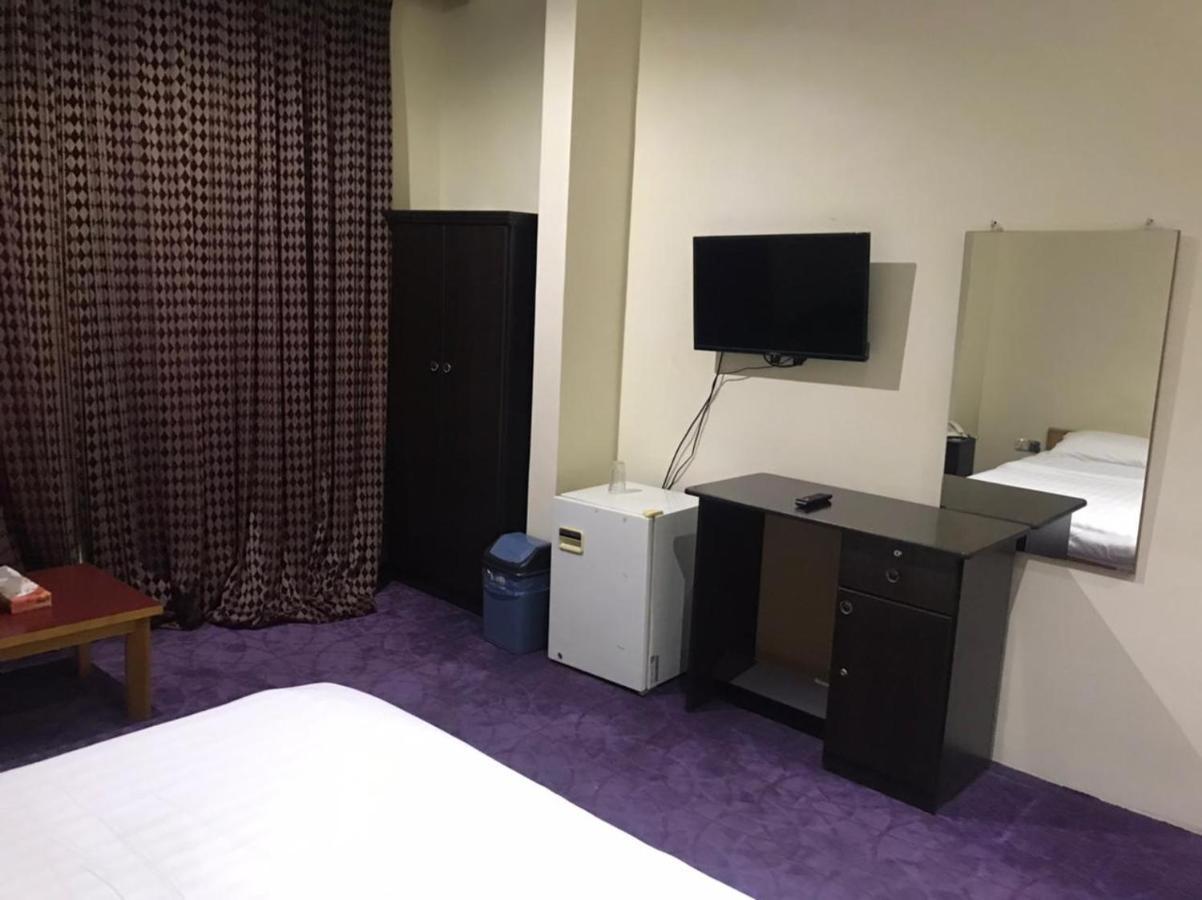 Al Aziziyah Hotel&suites Hamisz-Musait Kültér fotó