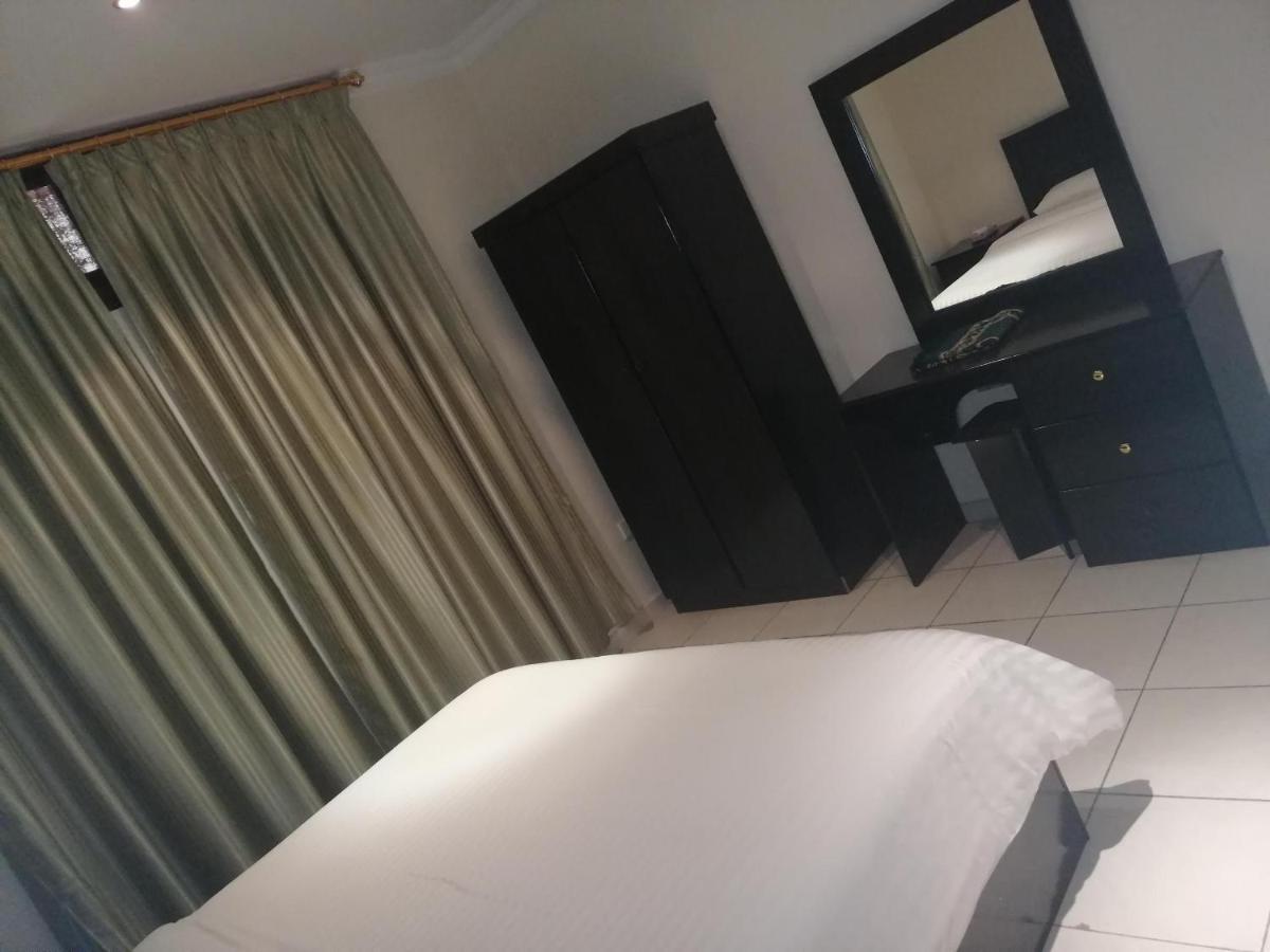 Al Aziziyah Hotel&suites Hamisz-Musait Kültér fotó