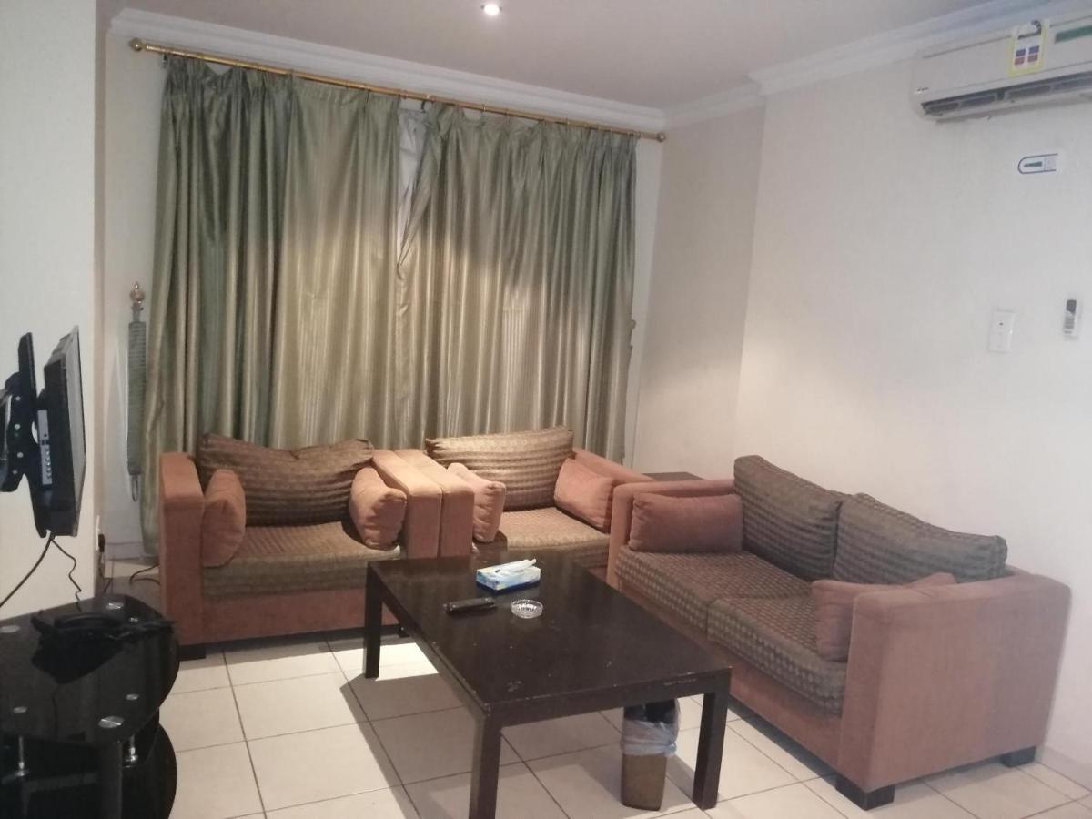 Al Aziziyah Hotel&suites Hamisz-Musait Kültér fotó