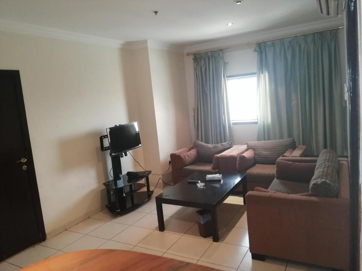 Al Aziziyah Hotel&suites Hamisz-Musait Kültér fotó