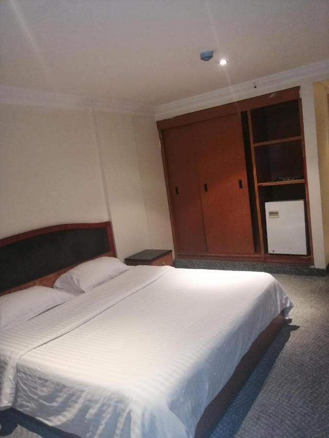 Al Aziziyah Hotel&suites Hamisz-Musait Kültér fotó