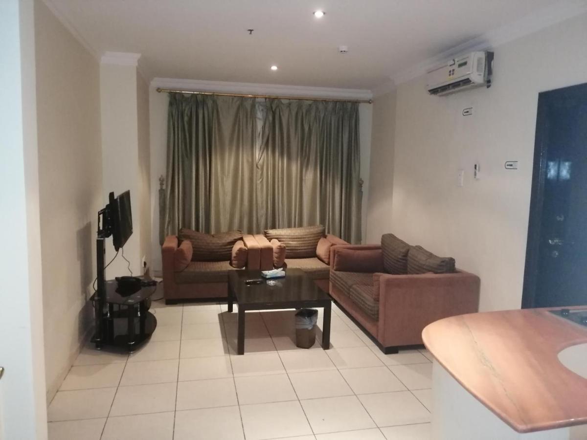 Al Aziziyah Hotel&suites Hamisz-Musait Kültér fotó